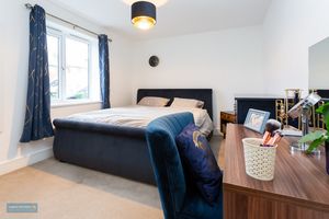 Bedroom- click for photo gallery